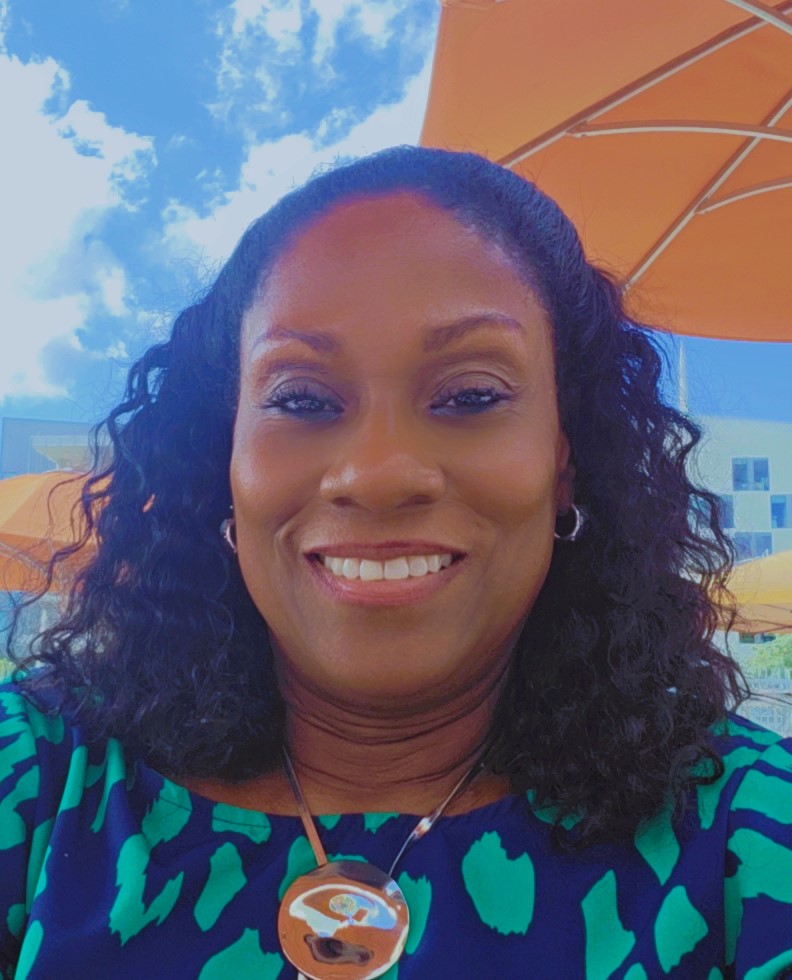 Suzanne Foster headshot